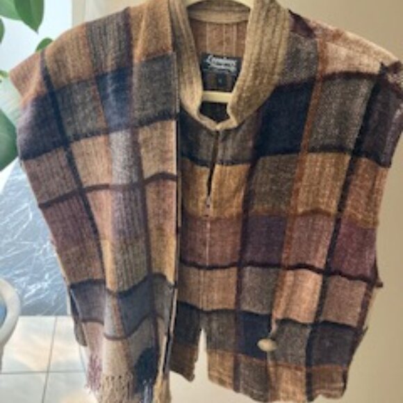 Women's Handwoven Rayon Chenille Vest & Matching Scarf, Size small - Picture 13 of 13